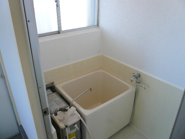 Bath. Bath heater, Bathtub is a new article.