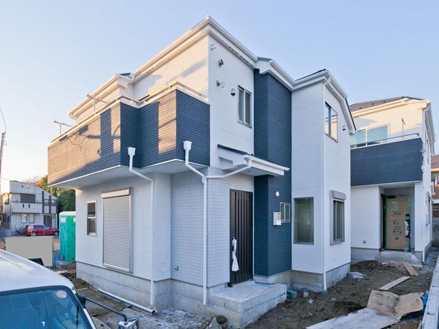 Local appearance photo. Local (12 May 2013) Shooting