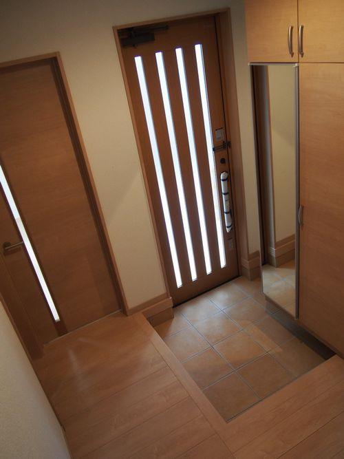 Entrance. Local (10 May 2013) Shooting