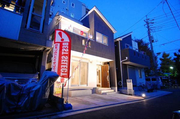 Local appearance photo