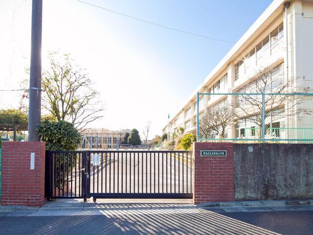 Primary school. 840m to Nerima Nishi Elementary School stand Oizumi