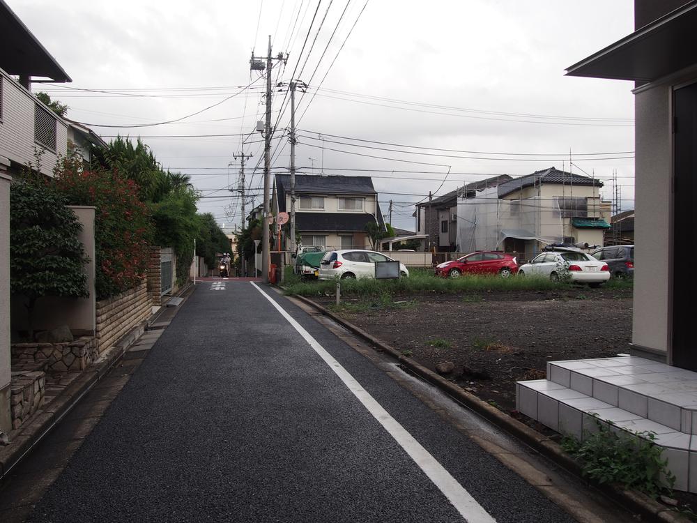 Local photos, including front road. Local (September 2013) Shooting