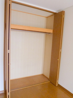 Receipt. Western-style housing is a closet type