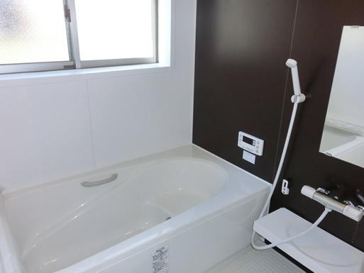 Bathroom. Local (December 13, 2013) Shooting