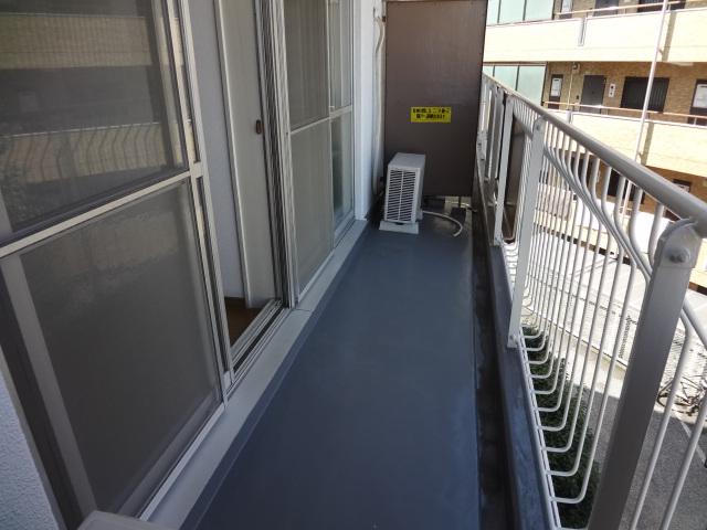 Balcony. Local (10 May 2013) Shooting