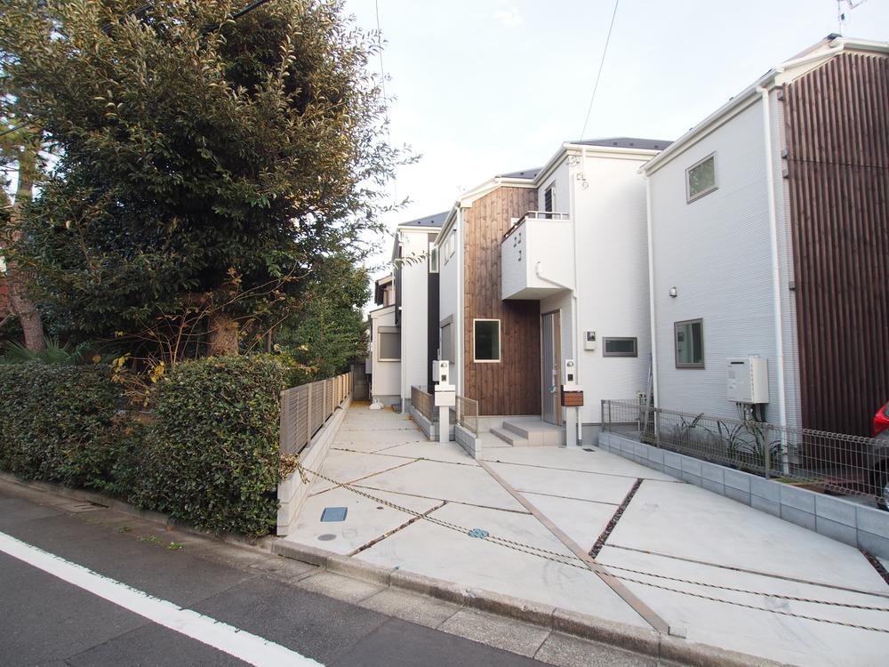 Local appearance photo. Appearance (12 May 2013) Shooting