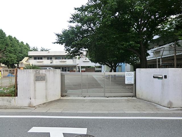 kindergarten ・ Nursery. Kominami to kindergarten 975m