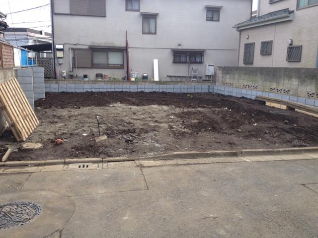 Local appearance photo. Local (11 May 2013) Shooting