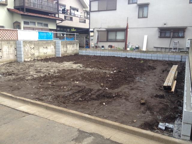 Local appearance photo. Local (11 May 2013) Shooting