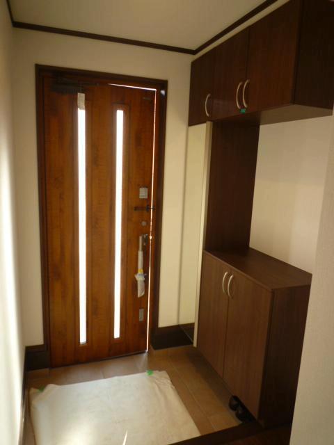 Entrance. Indoor (11 May 2013) Shooting