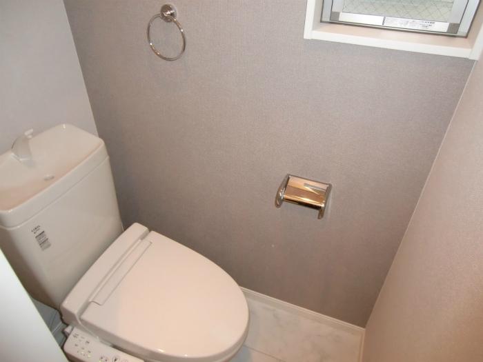 Toilet. Second floor toilet