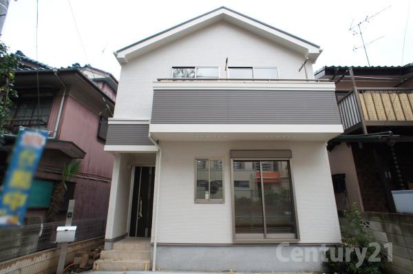 Local appearance photo. Appearance that white was the keynote