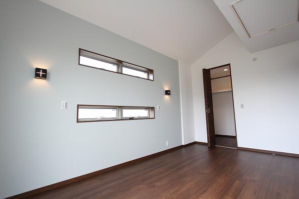 Non-living room. (October 7, 2013) Shooting