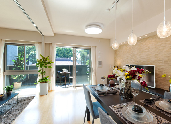 Room and equipment. Relax while, Enlightenment living moments of relaxation. More freely, The more relaxed. Just standing there, Unawares is a space that is unleashed mind. (Including model Room B type some options / Paid)