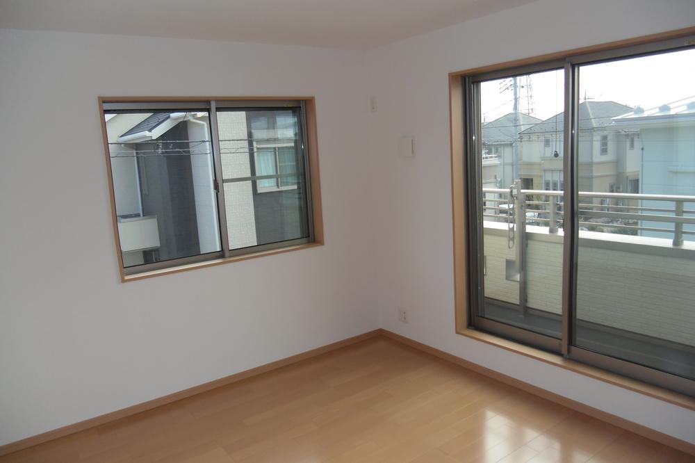 Other introspection. Indoor (June 2013) Shooting