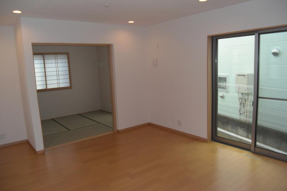 Other introspection. Indoor (June 2013) Shooting