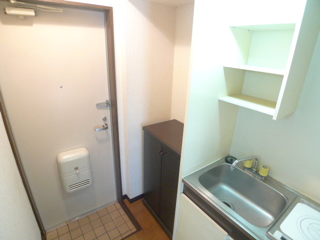 Entrance. It puts such shoebox There fragrance of reluctance to entrance!