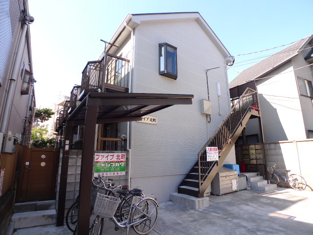 Building appearance. Is one month's rent free per "free rent"! !