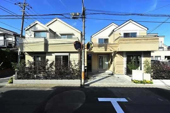 Local appearance photo