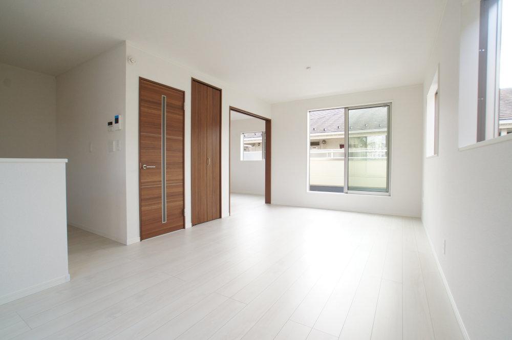 Living. Achieve a 21.2 Pledge of space in the integrated use and plus Western-style rooms 5 pledge that is adjacent to LDK.