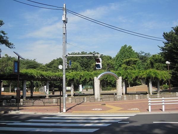 park. Until Oizumi Central Park 710m