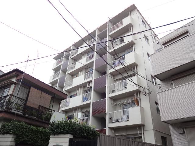 Local appearance photo. Local (08 May 2013) Shooting