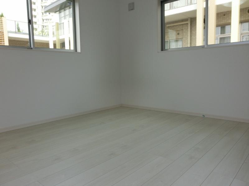 Same specifications photos (Other introspection). (Example of construction)