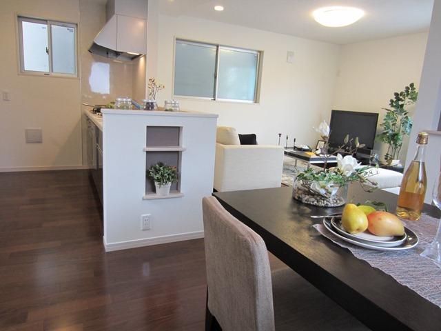 Living. (Example of construction)