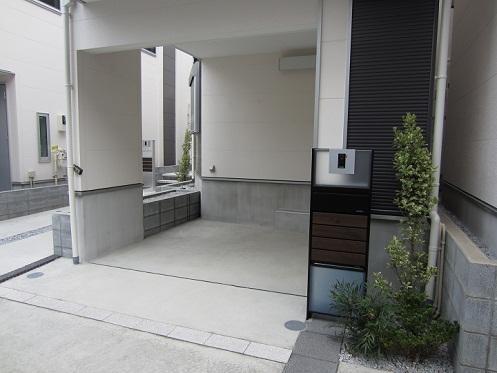 Parking lot. (Example of construction)