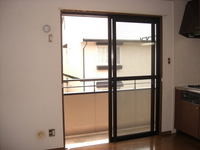 Living and room. ☆ LDK of 7.5 quires of large windows was consecrated in daylight ☆