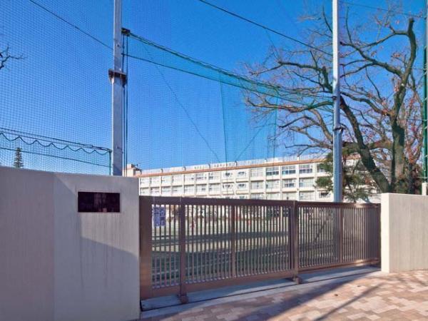 Primary school. 490m Nerima Minamitanaka elementary school to elementary school