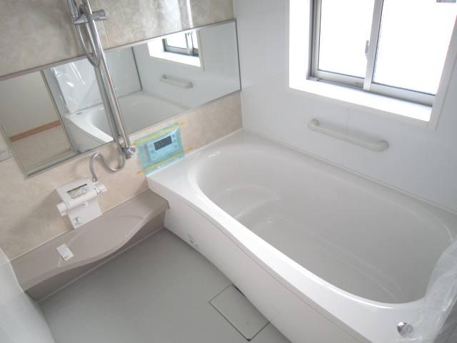 Bathroom. Indoor (11 May 2013) Shooting