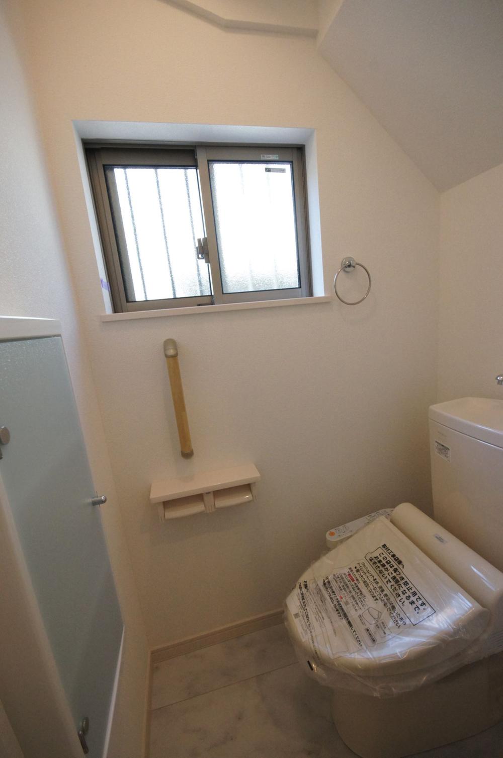 Same specifications photos (Other introspection). Toilet of construction cases. It will shower toilet. 