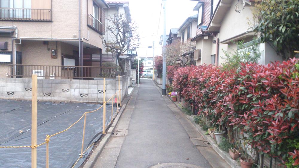 Local photos, including front road. Local (April 2013) Shooting