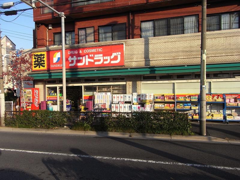 Drug store. Recent drugstores is rich and very useful assortment. San drag There are enough little 100.