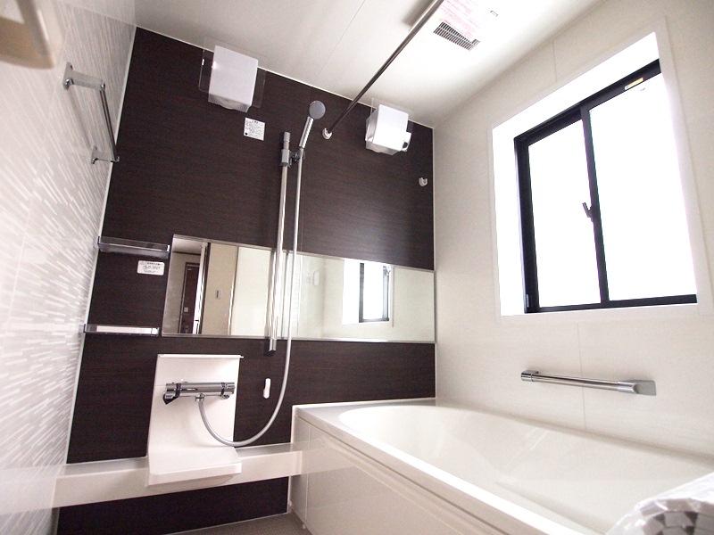 Same specifications photo (bathroom). - Per under construction [Same specifications Photos] It will be -