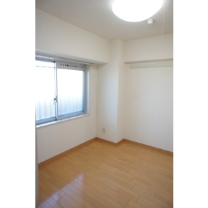 Other room space. With illumination.