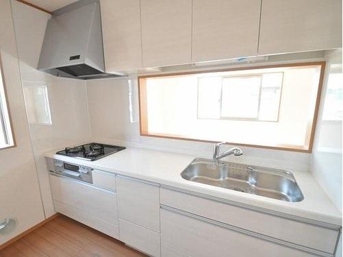 Same specifications photo (kitchen). Kitchen same specifications