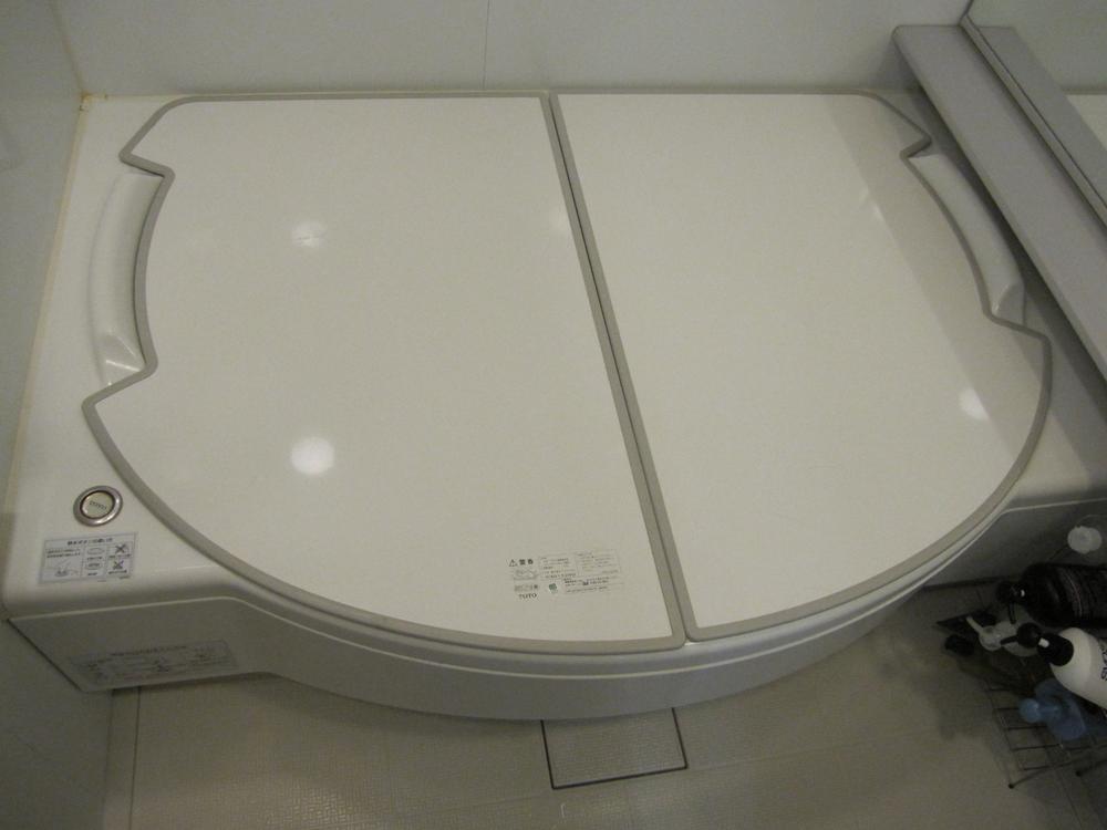 Bathroom. Indoor (11 May 2013) Shooting