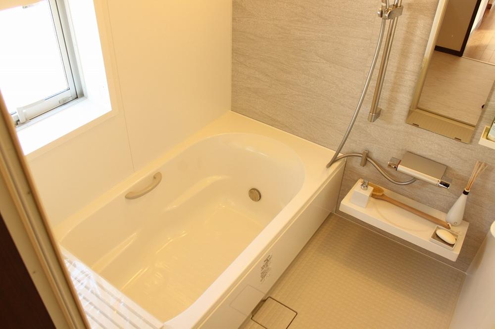 Bathroom. Indoor (11 May 2013) Shooting