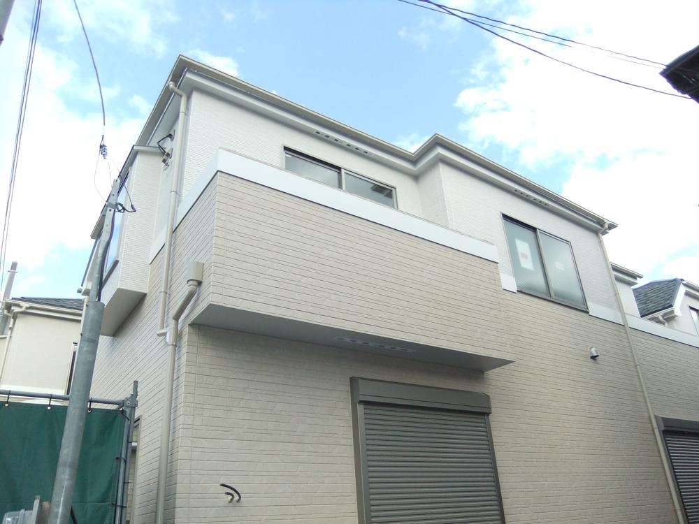 Local appearance photo. Building 2 balcony south