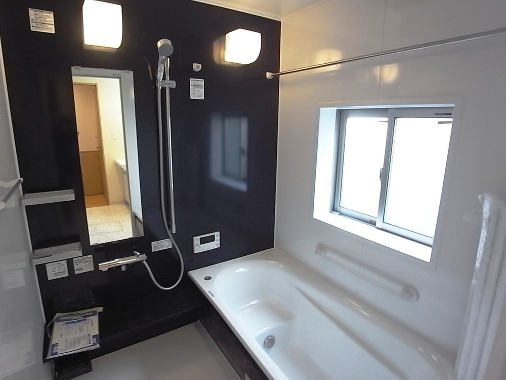 Same specifications photo (bathroom). Bathroom construction cases