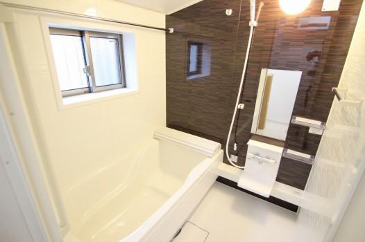 Bathroom. Indoor (September 2013) Shooting