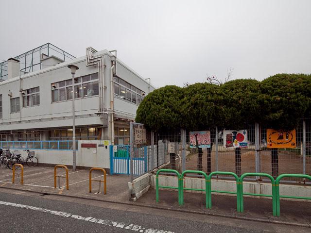 kindergarten ・ Nursery. Sakuradai 1470m to the second nursery
