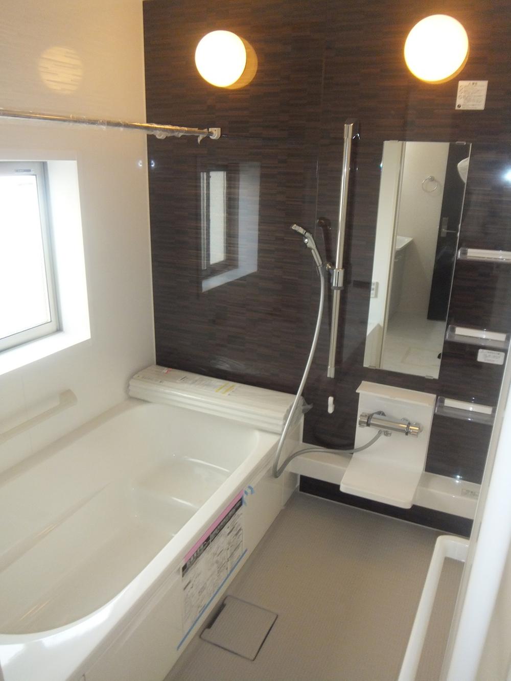 Same specifications photo (bathroom). Example of construction