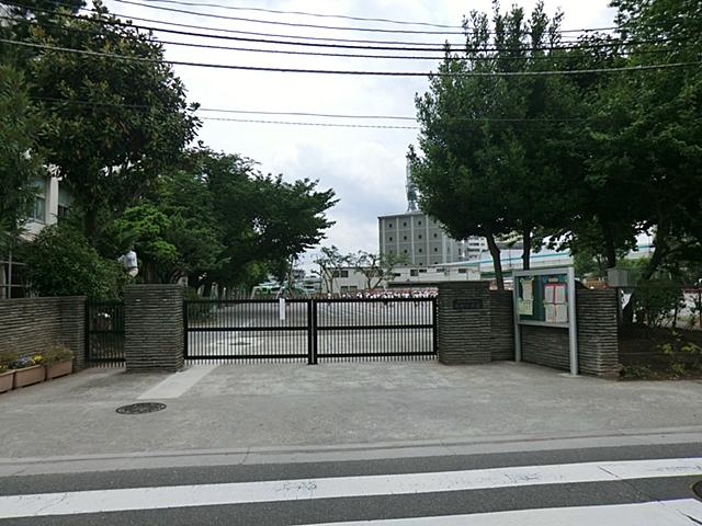 Primary school. 671m to Nerima Tatsukita cho Elementary School