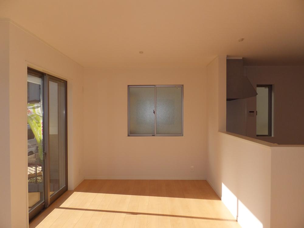 Living. Local (12 May 2013) Shooting