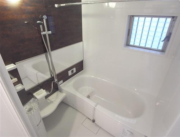 Same specifications photo (bathroom). Same specifications