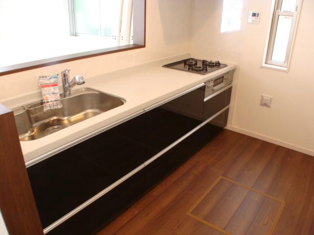 Same specifications photo (kitchen). Example of construction