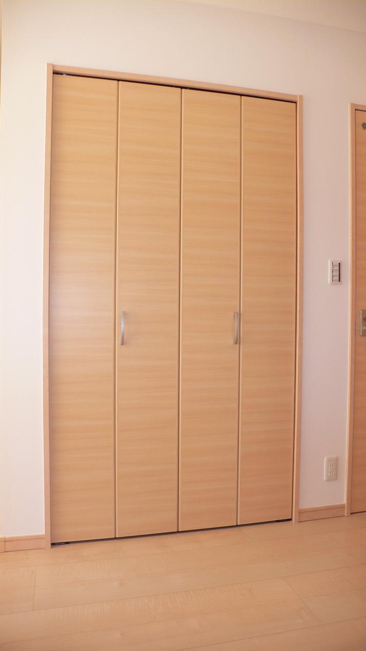 Receipt. Also housed in the living room (11 May 2013) Shooting